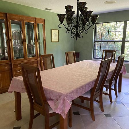 Awesome Shared Villa 20 Minutes From The Beach Melbourne Bagian luar foto