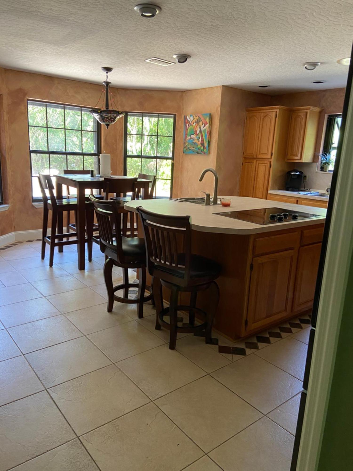 Awesome Shared Villa 20 Minutes From The Beach Melbourne Bagian luar foto